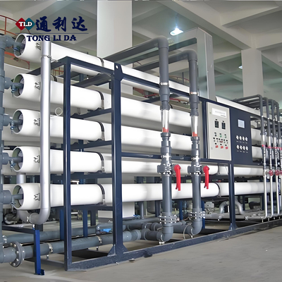 2500-3000L/H Water Filtration RO Membrane Filtration For Pharmaceuticals 2.9m*1m*2m